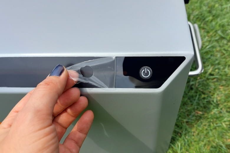 Das Jackery Display zeigt über Lichtsignale den aktuellen Gerätestatus Das Jackery Display zeigt über Lichtsignale den aktuellen Gerätestatus