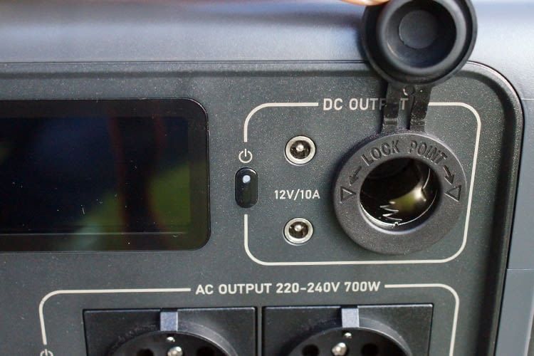 Diese tragbare Powerstation von BLUETTI besitzt einen 12 Volt Anschluss Diese tragbare Powerstation von BLUETTI besitzt einen 12 Volt Anschluss
