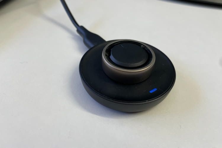 Ring und Ladestation machen einen hochwertigen und gut verarbeiteten Eindruck Ring und Ladestation machen einen hochwertigen und gut verarbeiteten Eindruck