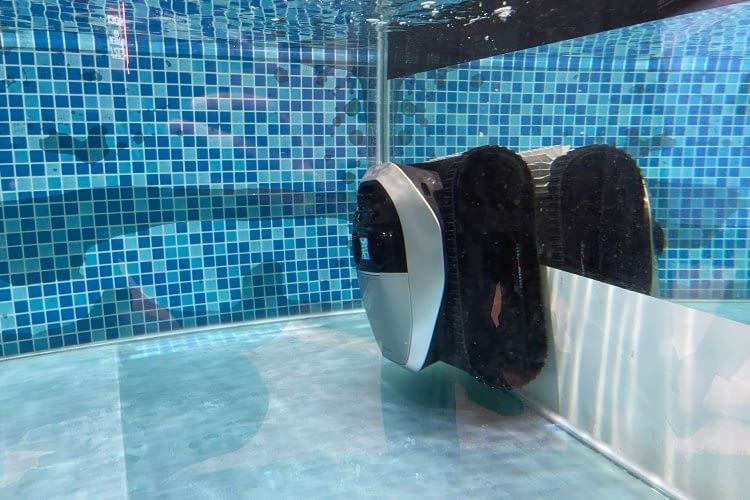 Der Z1 Pro ist einer von drei Poolrobotern die Dreame auf der CES 2025 vorgestellt hat Der Z1 Pro ist einer von drei Poolrobotern die Dreame auf der CES 2025 vorgestellt hat