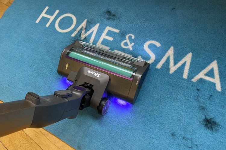 Unser Akkusauger Tierhaare Testsieger konnte Fell mit einem Streich aus dem Teppich saugen Unser Akkusauger Tierhaare Testsieger konnte Fell mit einem Streich aus dem Teppich saugen