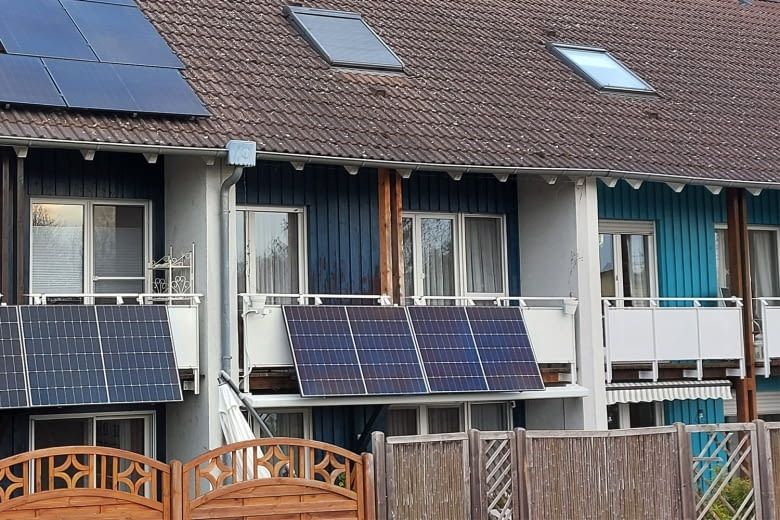 Immer mehr Menschen entscheiden sich für die umweltfreundlichen Mini-PV-Anlagen Immer mehr Menschen entscheiden sich für die umweltfreundlichen Mini-PV-Anlagen