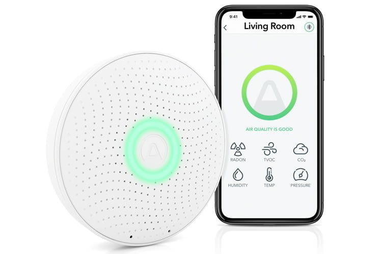 Der Wave Plus Hub misst insgesamt sechs verschiede Aspekte der Raumluft Der Wave Plus Hub misst insgesamt sechs verschiede Aspekte der Raumluft
