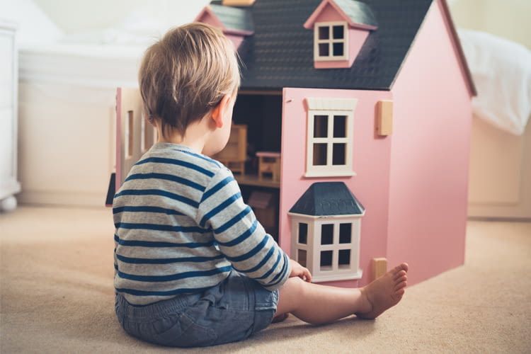 Aus den USA gibt es Berichte, dass Alexa u.a. versehentlich Puppenhäuser bestellte Aus den USA gibt es Berichte, dass Alexa u.a. versehentlich Puppenhäuser bestellte