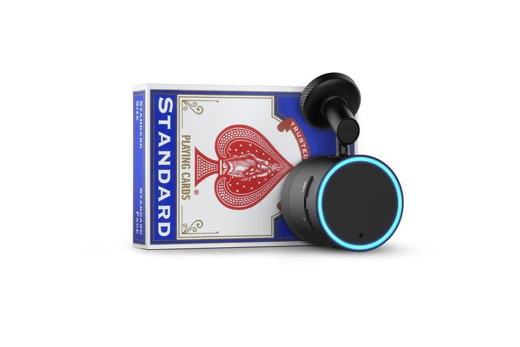 Kleiners geht’s kaum: Garmin Speak Plus erreicht noch nicht einmal die Größe eines Kartenspiels Kleiners geht’s kaum: Garmin Speak Plus erreicht noch nicht einmal die Größe eines Kartenspiels