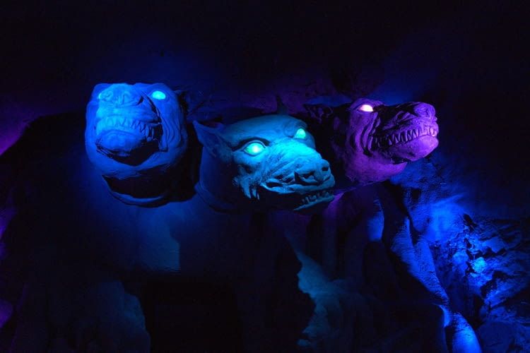 Der erste Fall für Alexa spielt in einer Geisterbahn Der erste Fall für Alexa spielt in einer Geisterbahn