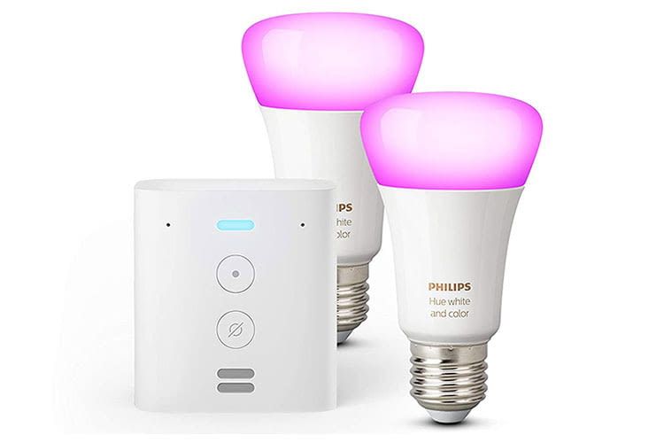 Herzstück unseres Smart Home Zimmers: Das Amazon Echo Flex Bundle mit zwei Philips Hue White & Color Lampen Herzstück unseres Smart Home Zimmers: Das Amazon Echo Flex Bundle mit zwei Philips Hue White & Color Lampen