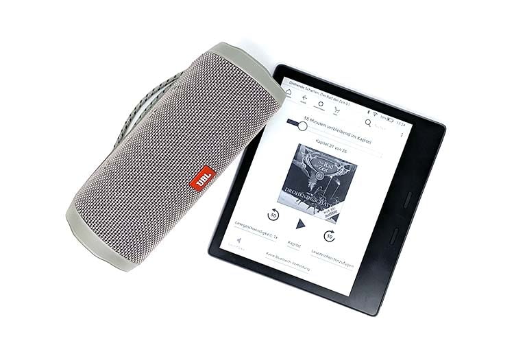 Audible Hörbücher lassen sich vom Amazon Kindle Oasis auf einen externen Bluetooth-Lautsprecher streamen Audible Hörbücher lassen sich vom Amazon Kindle Oasis auf einen externen Bluetooth-Lautsprecher streamen