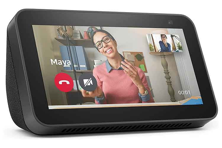 Mehr Spaß mit Video-Chats - Amazon Echo Show 5 bietet Sprachsteuerung und eignet sich damit auch für Technik-Laien Mehr Spaß mit Video-Chats - Amazon Echo Show 5 bietet Sprachsteuerung und eignet sich damit auch für Technik-Laien