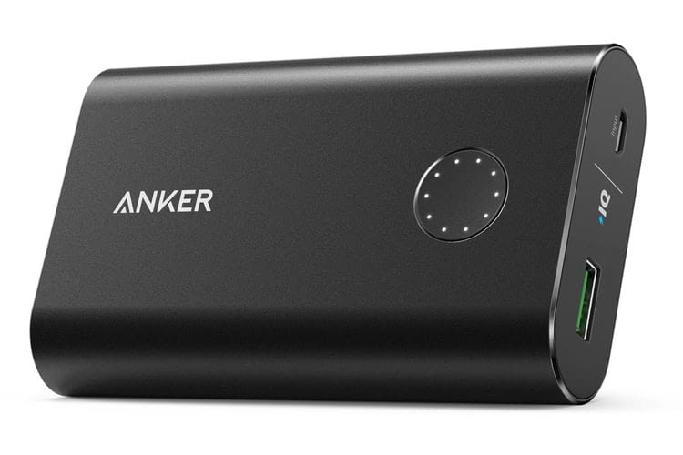 Anker PowerCore+ 10050 mAh Powerbank kann jeweils ein Gerät via Quick Charge-Port aufladen Anker PowerCore+ 10050 mAh Powerbank kann jeweils ein Gerät via Quick Charge-Port aufladen