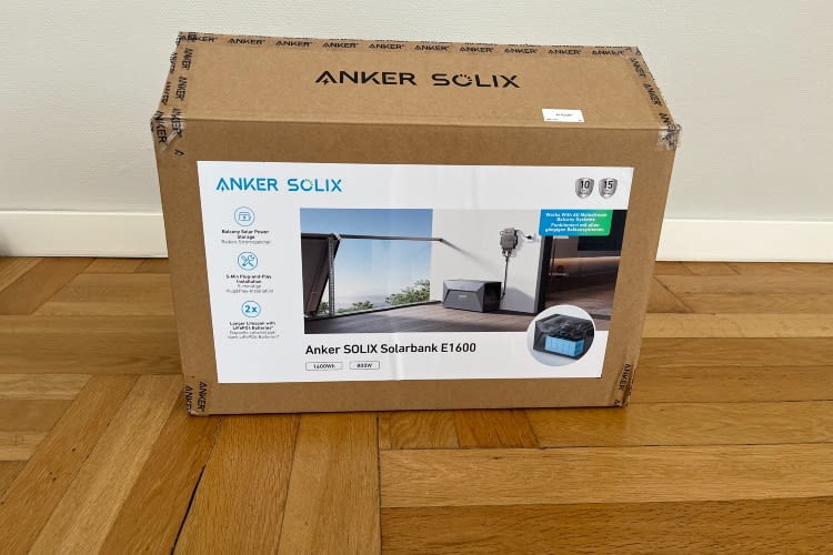 Die Verpackung der Anker Solix Solarbank Die Verpackung der Anker Solix Solarbank