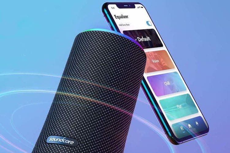 Nutzer können mit der Soundcore App weitere Einstellungen an ihrem Souncore Flare 2 Bluetooth Lautsprecher vornehmen Nutzer können mit der Soundcore App weitere Einstellungen an ihrem Souncore Flare 2 Bluetooth Lautsprecher vornehmen