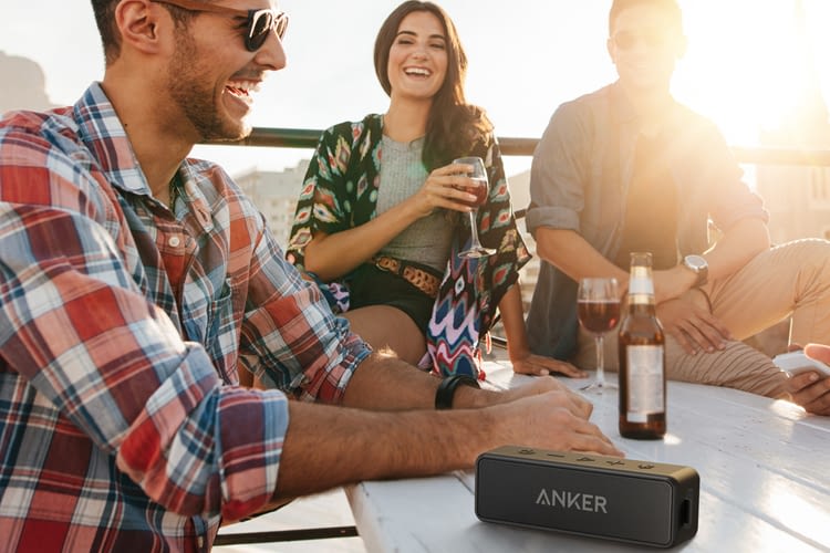 Der Akku des SoundCore 2 bringt es bei 80% Lautstärke auf ganze 24 Stunden Musikfreude am Stück Der Akku des SoundCore 2 bringt es bei 80% Lautstärke auf ganze 24 Stunden Musikfreude am Stück