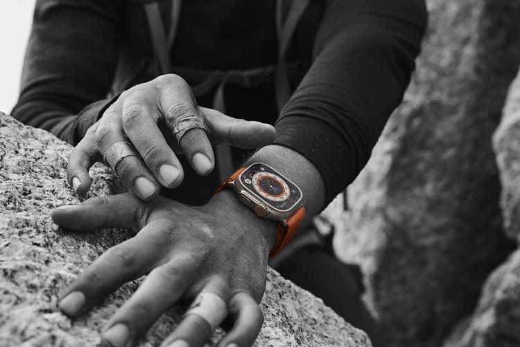 Die Apple Watch Ultra ist besonders robust und richtet sich an Outdoor-Fans und Extremsportler Die Apple Watch Ultra ist besonders robust und richtet sich an Outdoor-Fans und Extremsportler