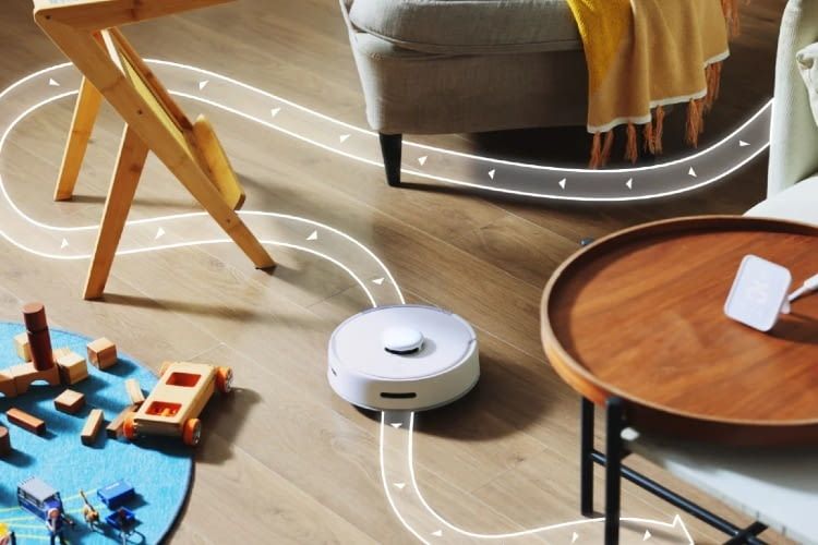 Der Switchbot Saugroboter K10+ ist deutlich kleiner als handelsübliche Saugroboter Der Switchbot Saugroboter K10+ ist deutlich kleiner als handelsübliche Saugroboter