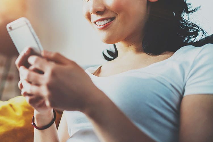 Nicht immer ist ein Laufzeit Handy-Vertrag mit Smartphone günstiger als ein Prepaid Handy-Vertrag Nicht immer ist ein Laufzeit Handy-Vertrag mit Smartphone günstiger als ein Prepaid Handy-Vertrag