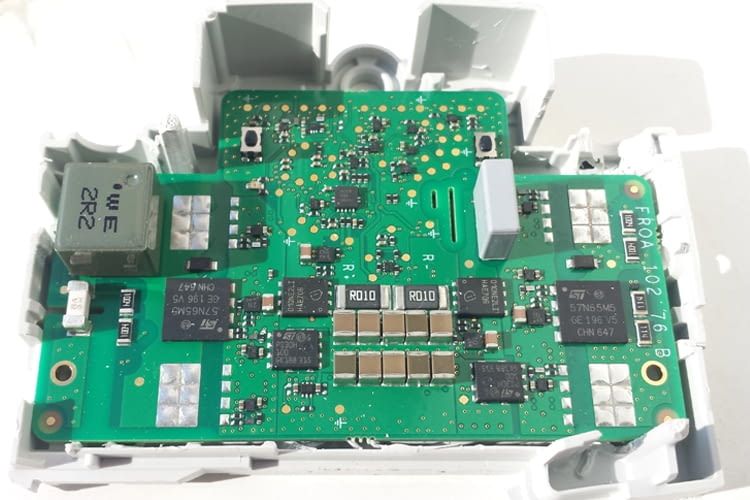 BL!XT steuert das Smart Home und den Stromverbrauch direkt am Sicherungskasten BL!XT steuert das Smart Home und den Stromverbrauch direkt am Sicherungskasten