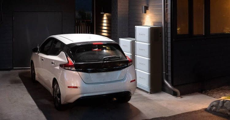 Bluetti EP 600 lädt E-Auto Bluetti EP 600 lädt E-Auto