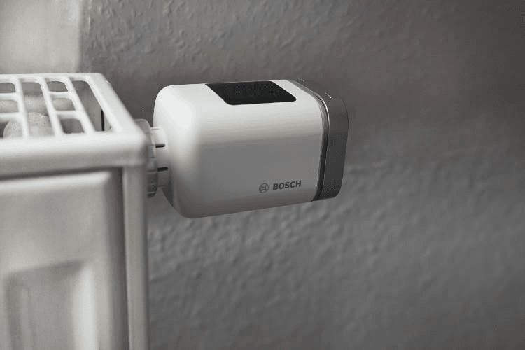 Das smart Thermostat ist in etwa genau so groß wie herkömmliche Thermostate Das smart Thermostat ist in etwa genau so groß wie herkömmliche Thermostate