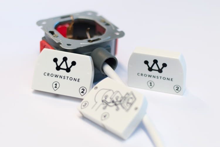 Verbaute Vernetzung und Indoor Localization mit Crownstone-Steckdosen Verbaute Vernetzung und Indoor Localization mit Crownstone-Steckdosen
