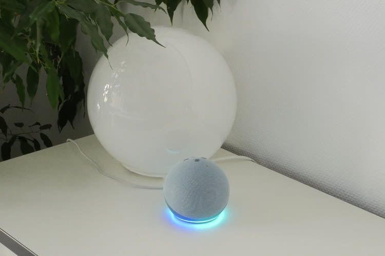 Der Platzbedarf dieses Smart Speaker ist äußerst gering Der Platzbedarf dieses Smart Speaker ist äußerst gering