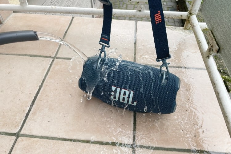DER JBL XTREME 4 hat unsere Tests gut überstanden DER JBL XTREME 4 hat unsere Tests gut überstanden