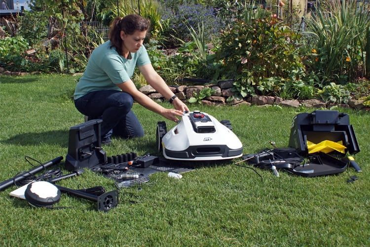 Bei der Geräteprüfung achten wir u.a. auf die Materialqualität Bei der Geräteprüfung achten wir u.a. auf die Materialqualität
