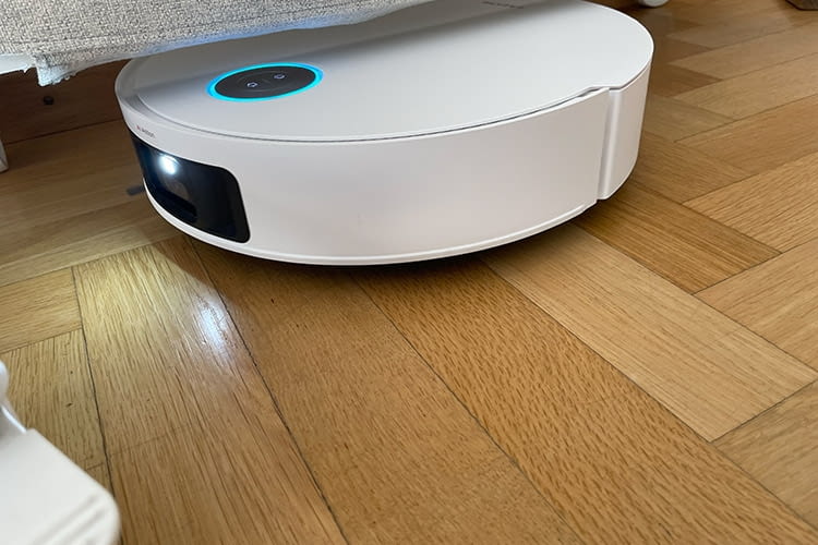 Dreame X50 Ultra Complete kann unter Hindernissen seinen Turm einfahren Dreame X50 Ultra Complete kann unter Hindernissen seinen Turm einfahren