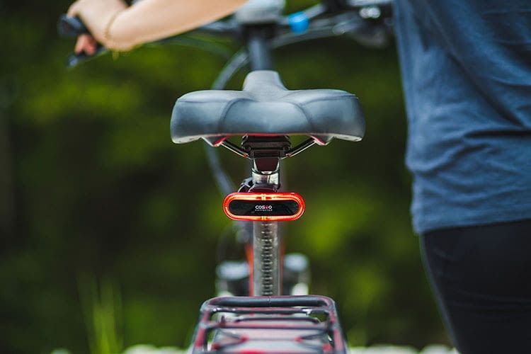 Cosmo Bike erhöht auch die Sicherheit für Fahrradfahrer ohne Helm Cosmo Bike erhöht auch die Sicherheit für Fahrradfahrer ohne Helm