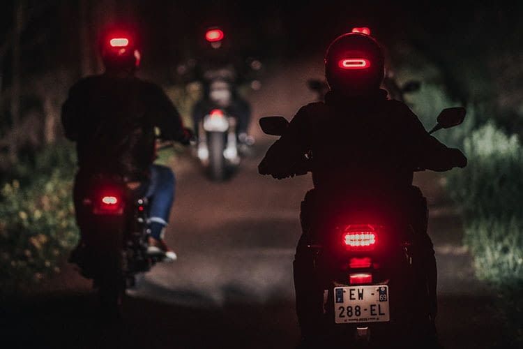 Cosmo Moto macht Motorradhelme smart und erhöht die Fahrersicherheit Cosmo Moto macht Motorradhelme smart und erhöht die Fahrersicherheit