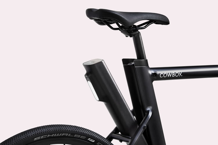 Cowboy City-E-Bike: Elektro-Antrieb per Akku im Rahmen Cowboy City-E-Bike: Elektro-Antrieb per Akku im Rahmen