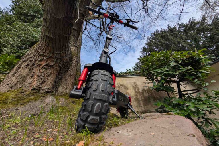 E-Scooter oder Mini-Mountainbike? isinwheel GT2 Test