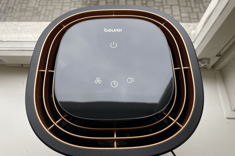 Das Bedienpanel des breuer LB 300 Plus ist modern und übersichtlich Das Bedienpanel des breuer LB 300 Plus ist modern und übersichtlich