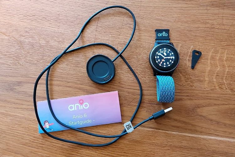 Der Lieferumfang dieser Kinder Smartwatch ist überschaubar Der Lieferumfang dieser Kinder Smartwatch ist überschaubar