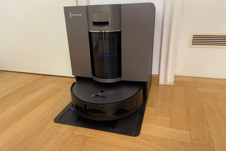 So sieht der DEEBOT X11 OmniCyclone fertig aufgebaut aus So sieht der DEEBOT X11 OmniCyclone fertig aufgebaut aus