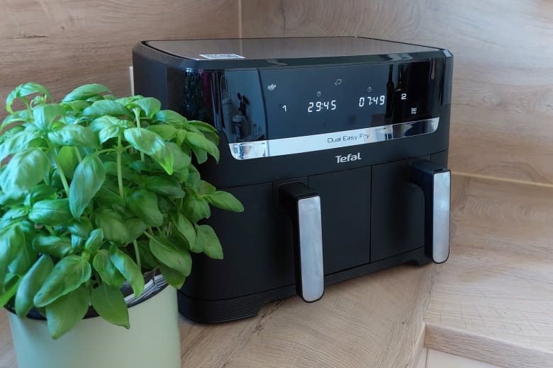 Dieses Test-Modell setzt auf zwei verschiedene Garkörbe Dieses Test-Modell setzt auf zwei verschiedene Garkörbe