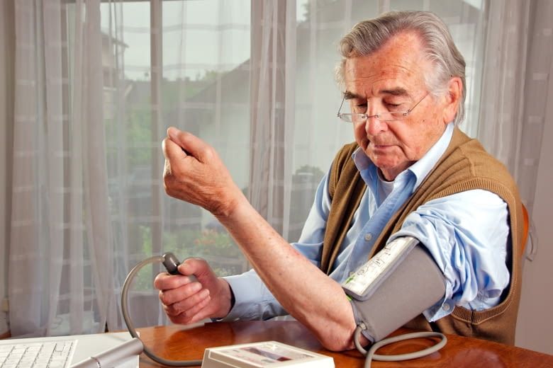 Bluthochdruck kann Menschen aller Altersklassen betreffen Bluthochdruck kann Menschen aller Altersklassen betreffen