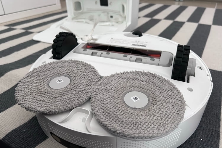 Die Wischfunktion basiert auf zwei rotierenden Wischmopps Die Wischfunktion basiert auf zwei rotierenden Wischmopps