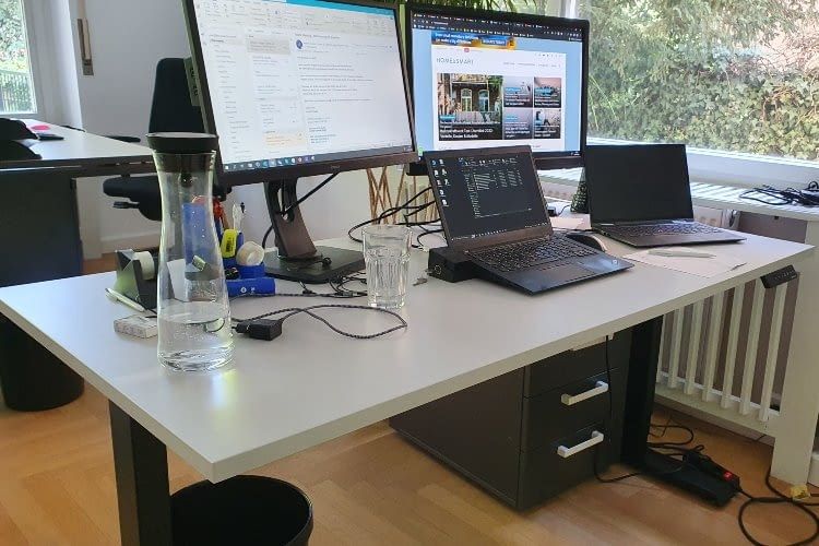 Der Desktopia Pro kann bis zu 80 kg bewegen Der Desktopia Pro kann bis zu 80 kg bewegen