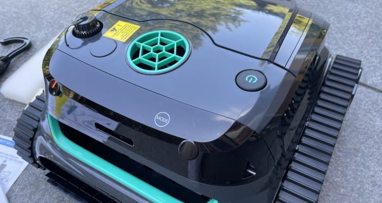 Wybot S2 bietet ein attraktives Design aus hochwertigem Kunststoff Wybot S2 bietet ein attraktives Design aus hochwertigem Kunststoff