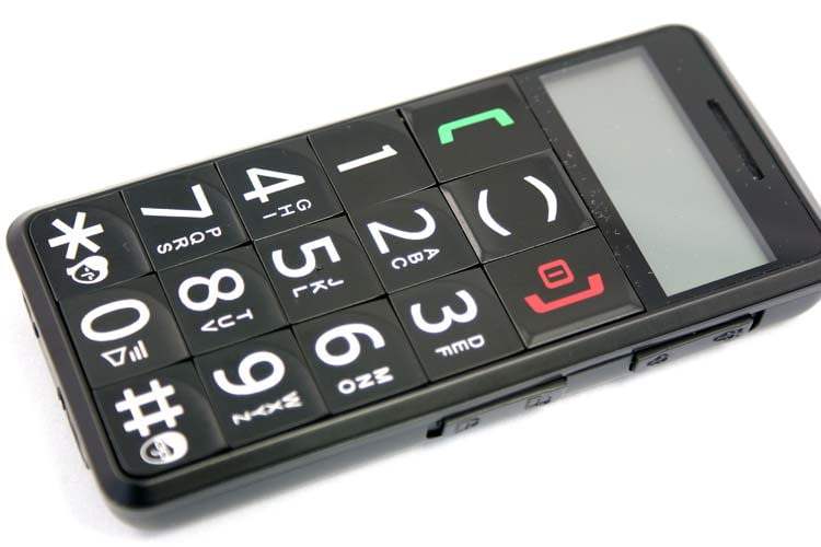 Manche Modelle bieten besonders große Tasten für Senioren mit Sehbehinderung Manche Modelle bieten besonders große Tasten für Senioren mit Sehbehinderung