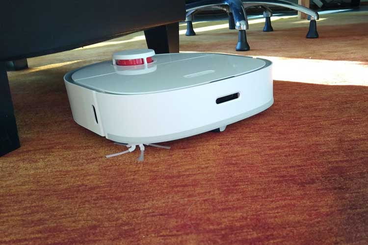 Sind die zwei Mopps abgenommen, arbeitet Dreame W10 auch auf Teppichen leistungsstark Sind die zwei Mopps abgenommen, arbeitet Dreame W10 auch auf Teppichen leistungsstark