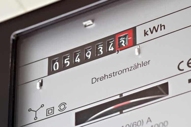 Für den Betrieb eines Balkonkraftwerks ist ein Drehstrom- statt ein Wechselstromzähler erforderlich Für den Betrieb eines Balkonkraftwerks ist ein Drehstrom- statt ein Wechselstromzähler erforderlich