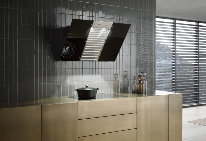 Eine nette Ergänzung ist der Lautsprecher in der Dunstabzugshaube definitiv Eine nette Ergänzung ist der Lautsprecher in der Dunstabzugshaube definitiv