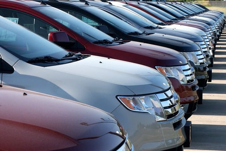 Bei gebrauchten Elektroautos sollte vor allem die Batterie unter die Lupe genommen werden Bei gebrauchten Elektroautos sollte vor allem die Batterie unter die Lupe genommen werden