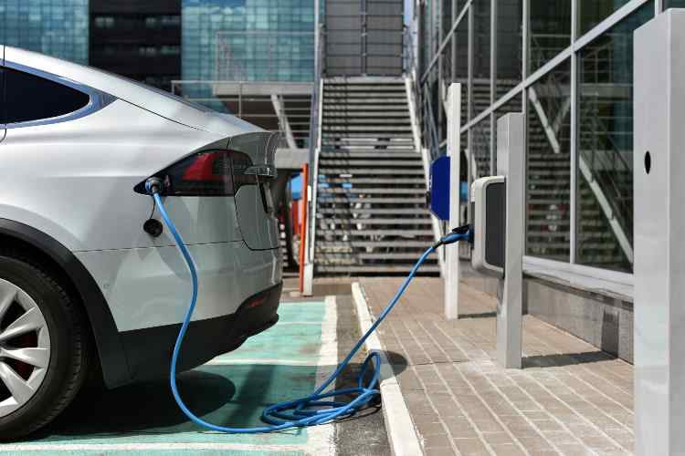 Im Gebrauch sind E-Autos kosteneffizienter als Verbrenner Im Gebrauch sind E-Autos kosteneffizienter als Verbrenner