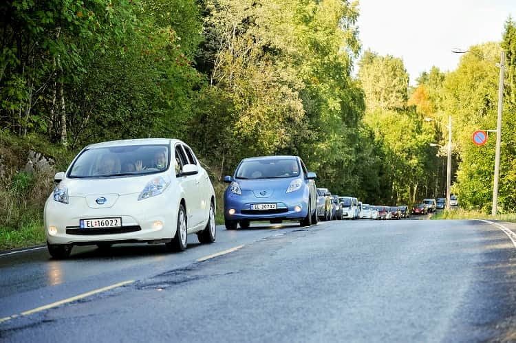 Wie schneidet der Nissan Leaf im Vergleich zur Konkurrenz ab? Wie schneidet der Nissan Leaf im Vergleich zur Konkurrenz ab?