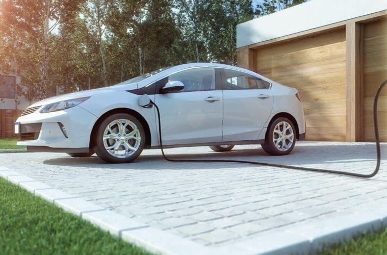 Das Verknüpfen von Ladestation, Photovoltaik-Anlage & E-Auto bietet viele Vorteile Das Verknüpfen von Ladestation, Photovoltaik-Anlage & E-Auto bietet viele Vorteile