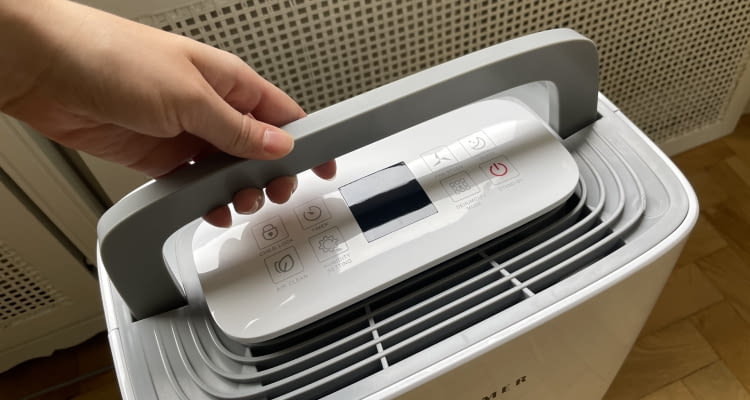 Der Klamer Luftentfeuchter zeigte sich im Test besonders effizient Der Klamer Luftentfeuchter zeigte sich im Test besonders effizient