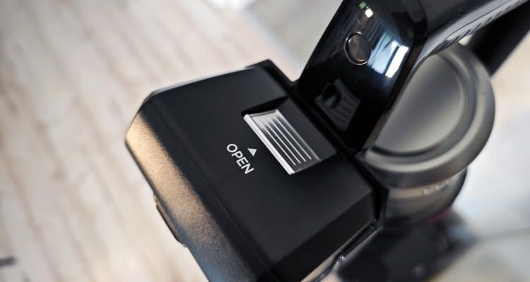 Die Verschlüsse des Eureka sind einfach zu finden Die Verschlüsse des Eureka sind einfach zu finden